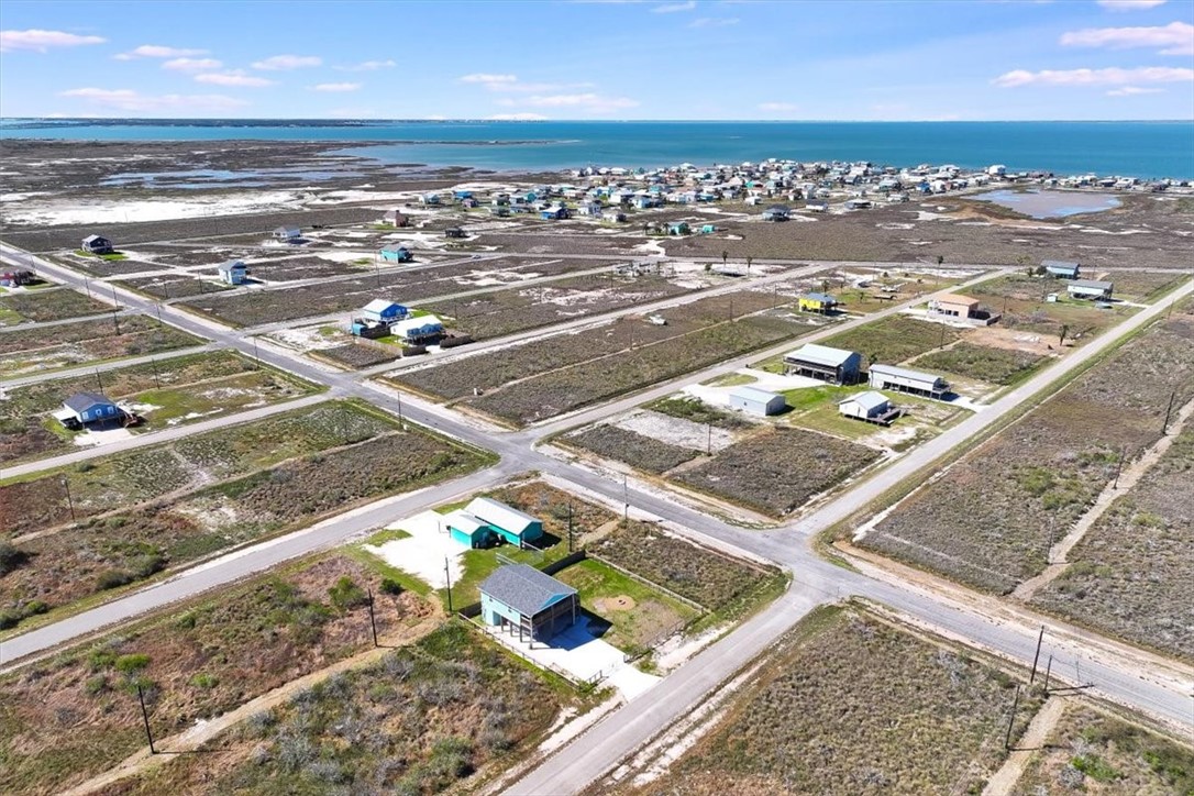 243 W Club Oak Lane Property Photo 30