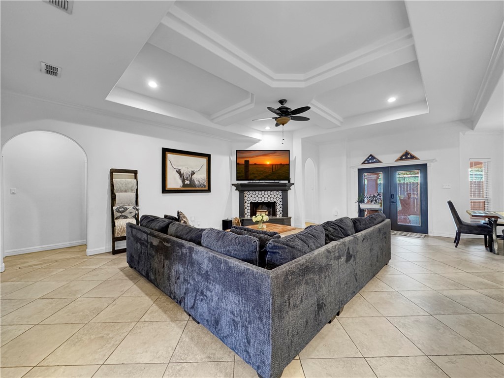 3506 Greenwich Dr Property Photo 4