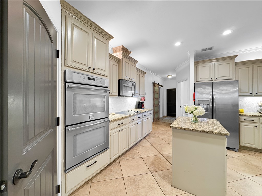 3506 Greenwich Dr Property Photo 7