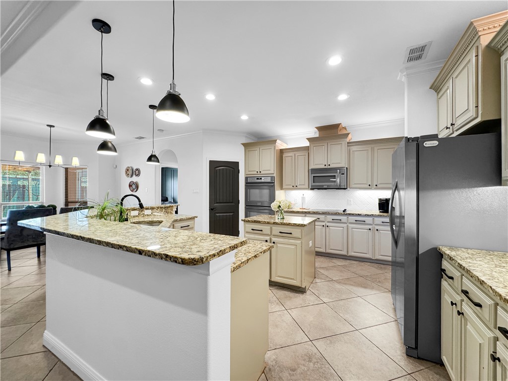 3506 Greenwich Dr Property Photo 8