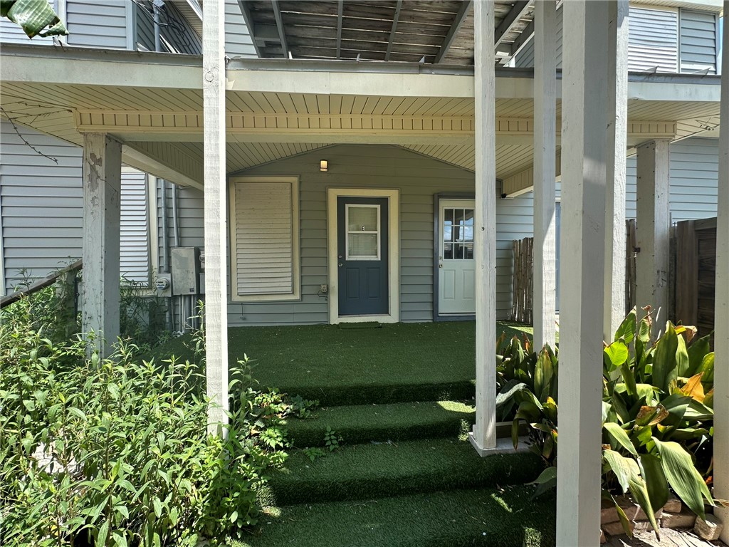 221 Commerce St E Property Photo 1