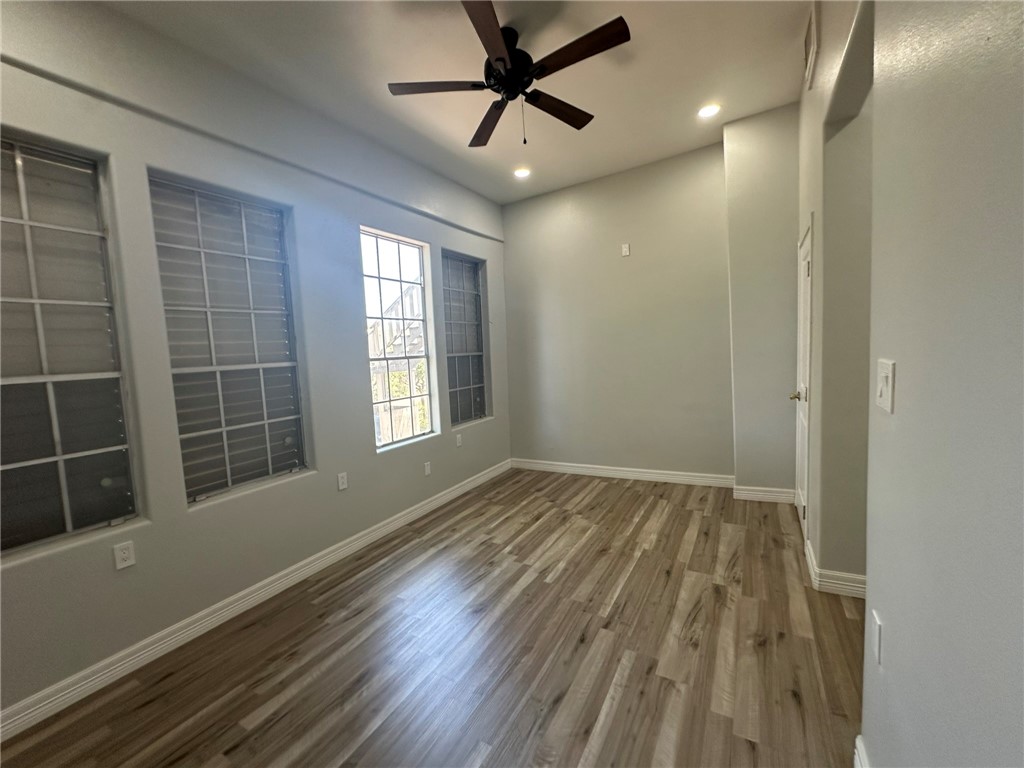 221 Commerce St E Property Photo 19