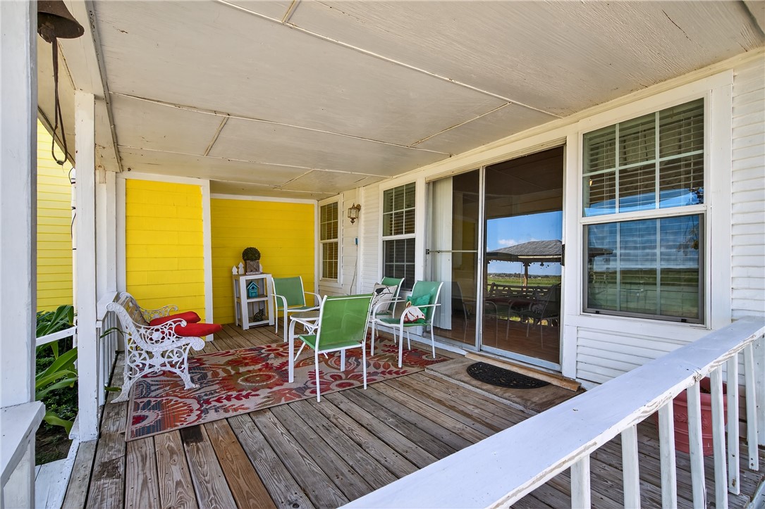 107 E Lakefield Dr Property Photo 7