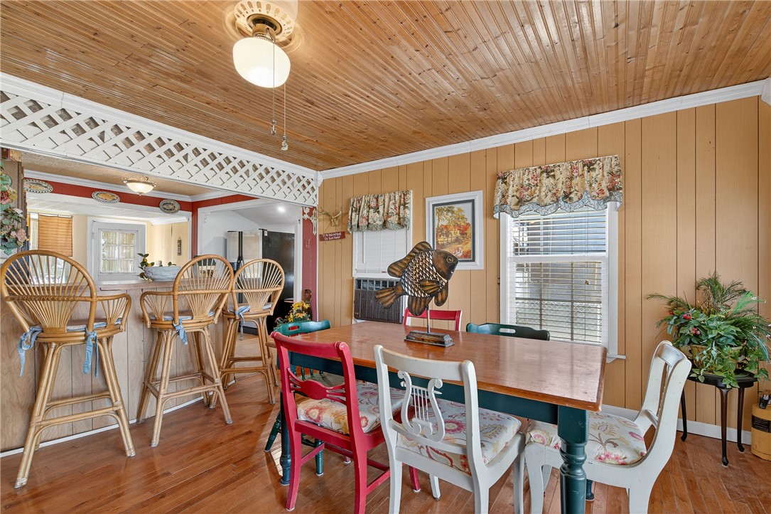 107 E Lakefield Dr Property Photo 12