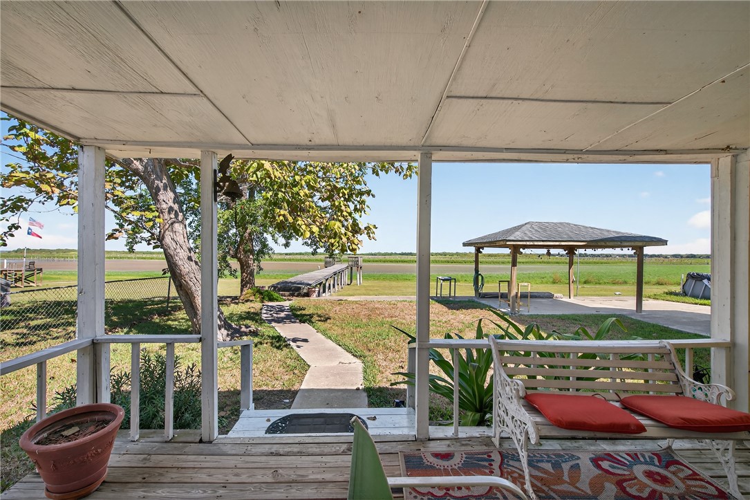 107 E Lakefield Dr Property Photo 25