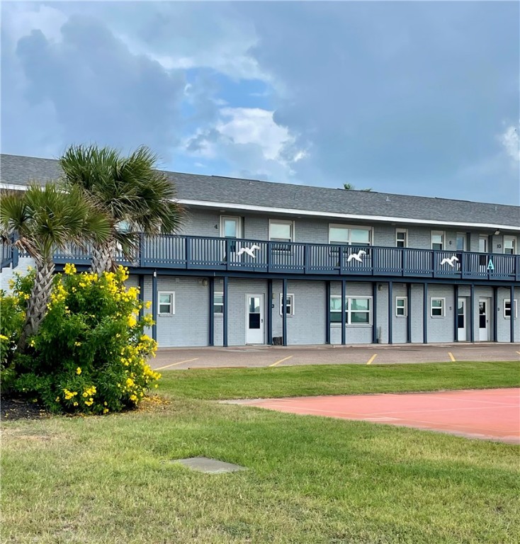 1129 11th St 6 Property Photo 1