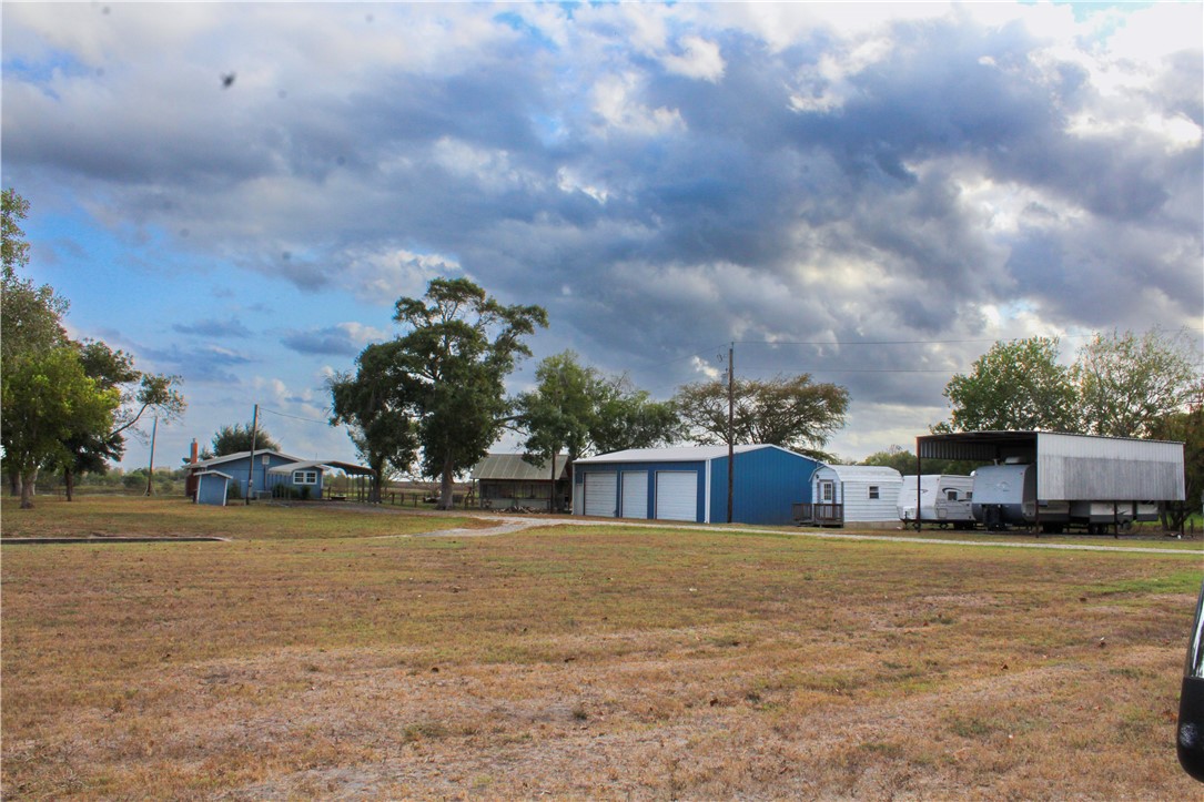 286 Mystic Dr Property Photo 2