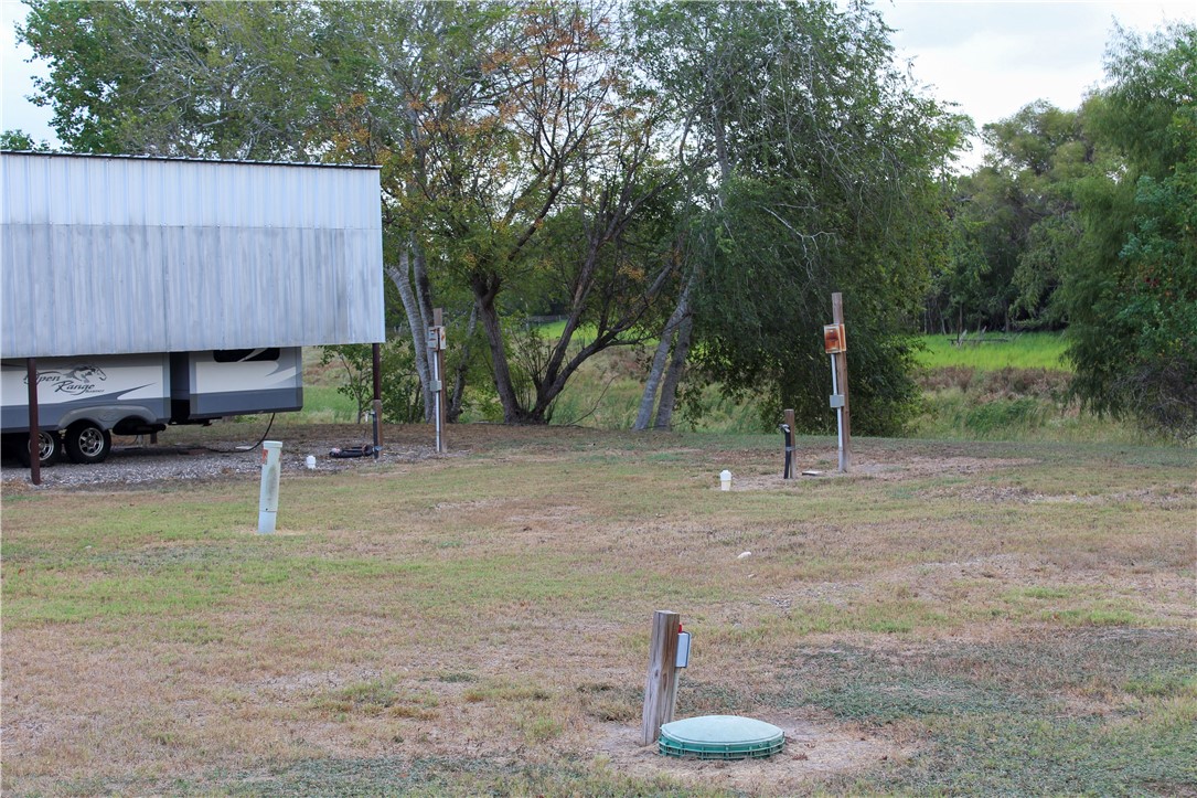 286 Mystic Dr Property Photo 3