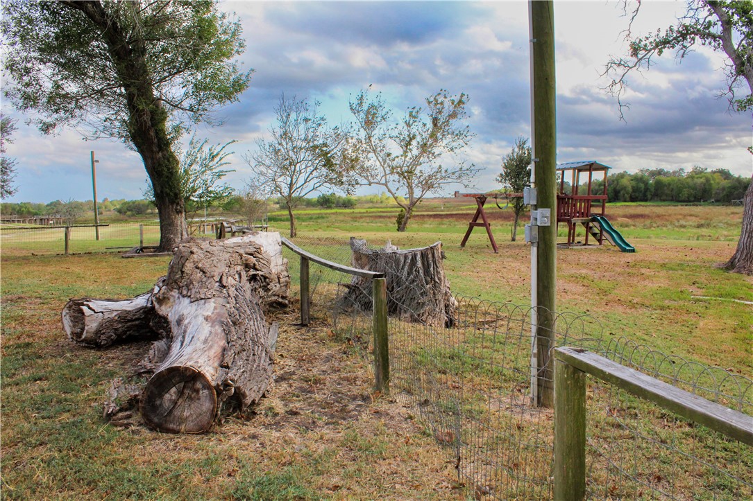 286 Mystic Dr Property Photo 7