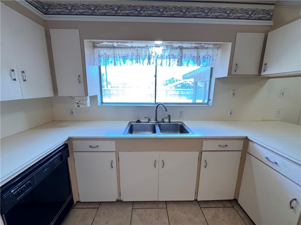 131 N Lamont St Property Photo 6