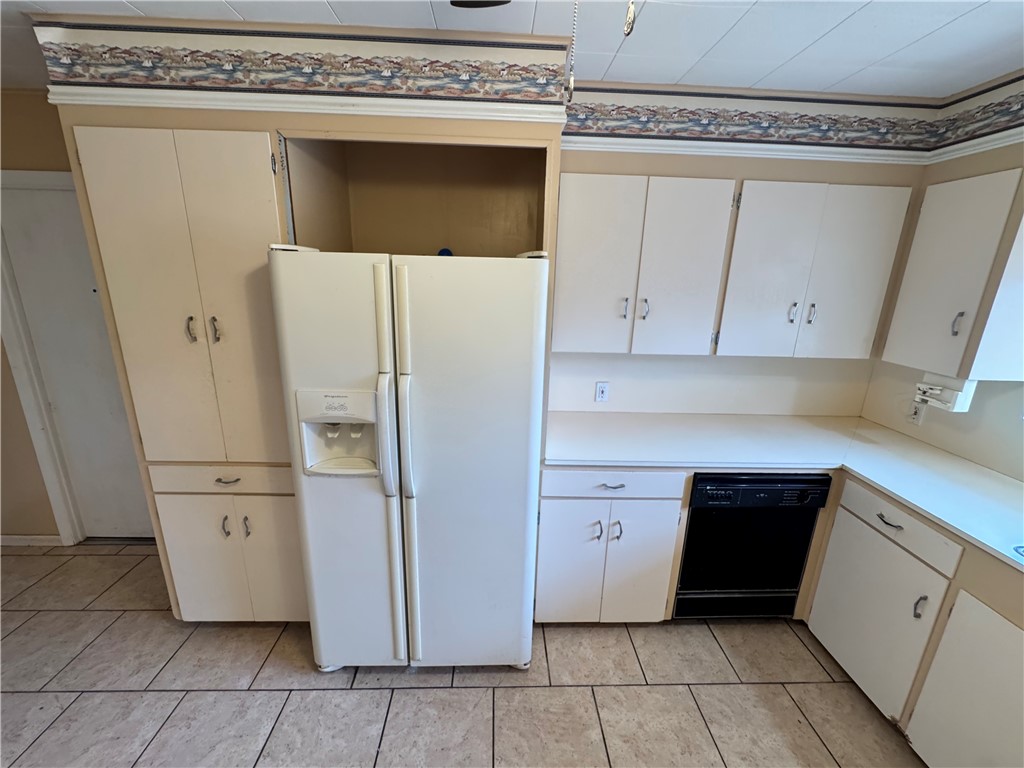 131 N Lamont St Property Photo 8