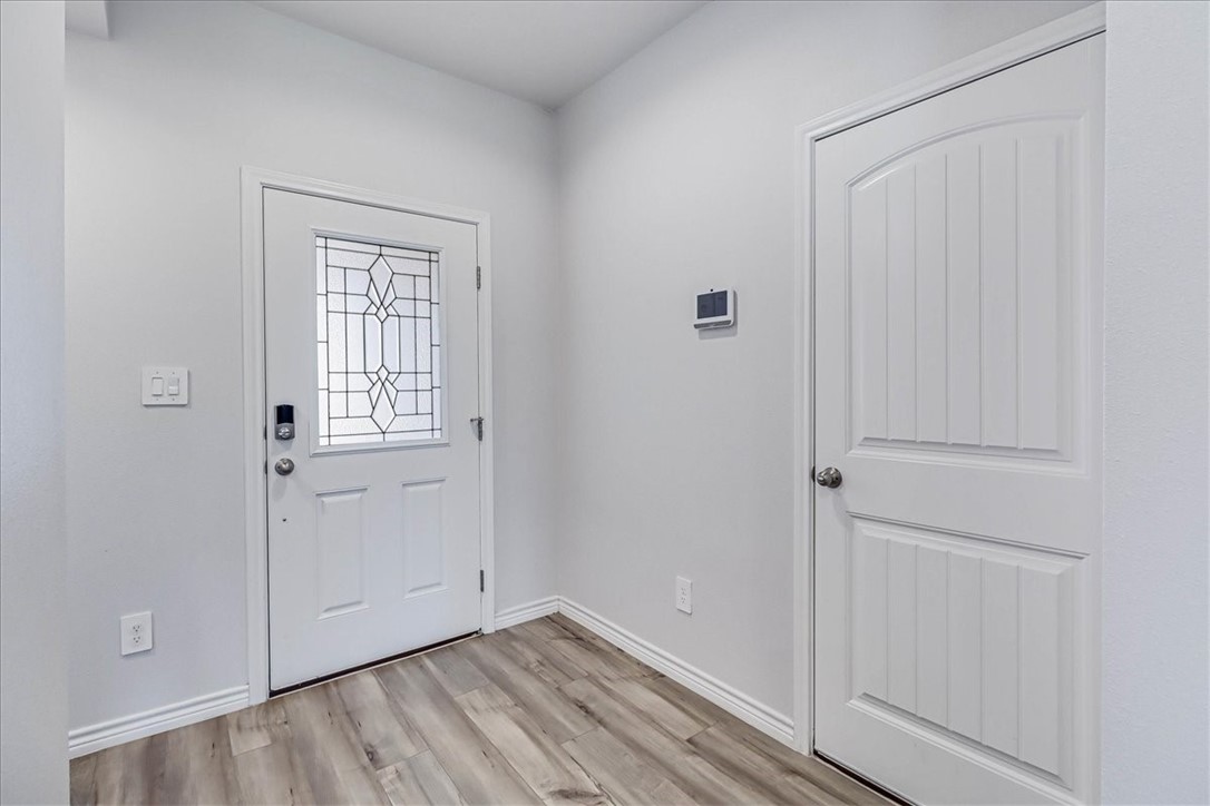 1262 Breebry Dr Property Photo 9