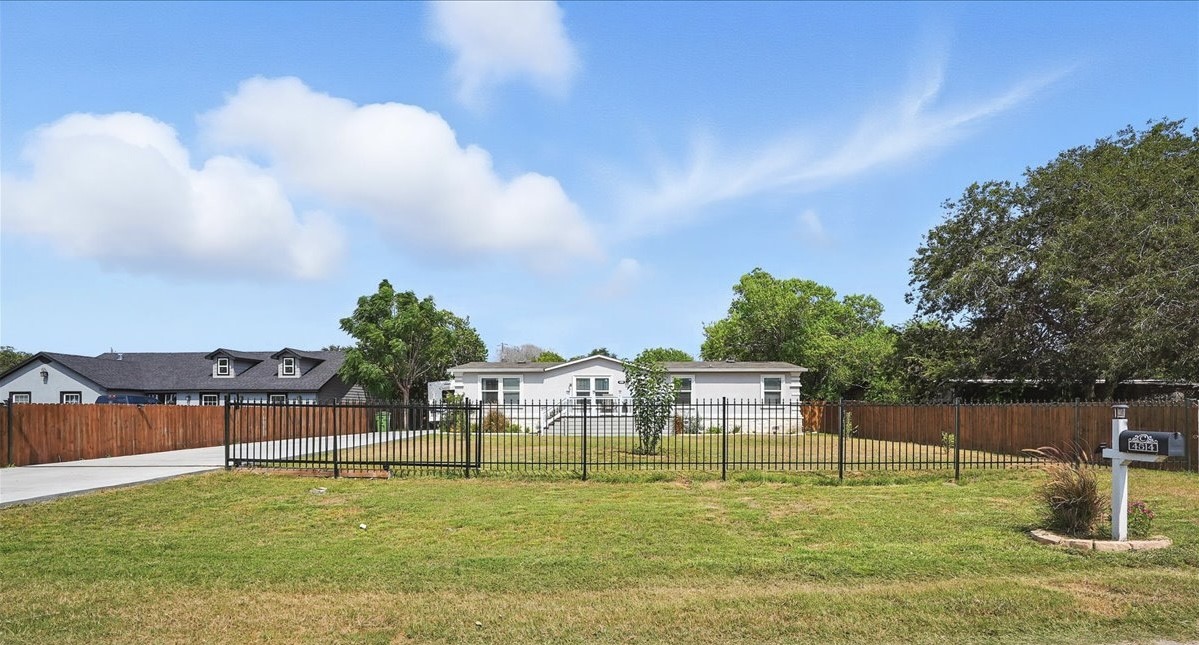 4514 Pecos Property Photo 1