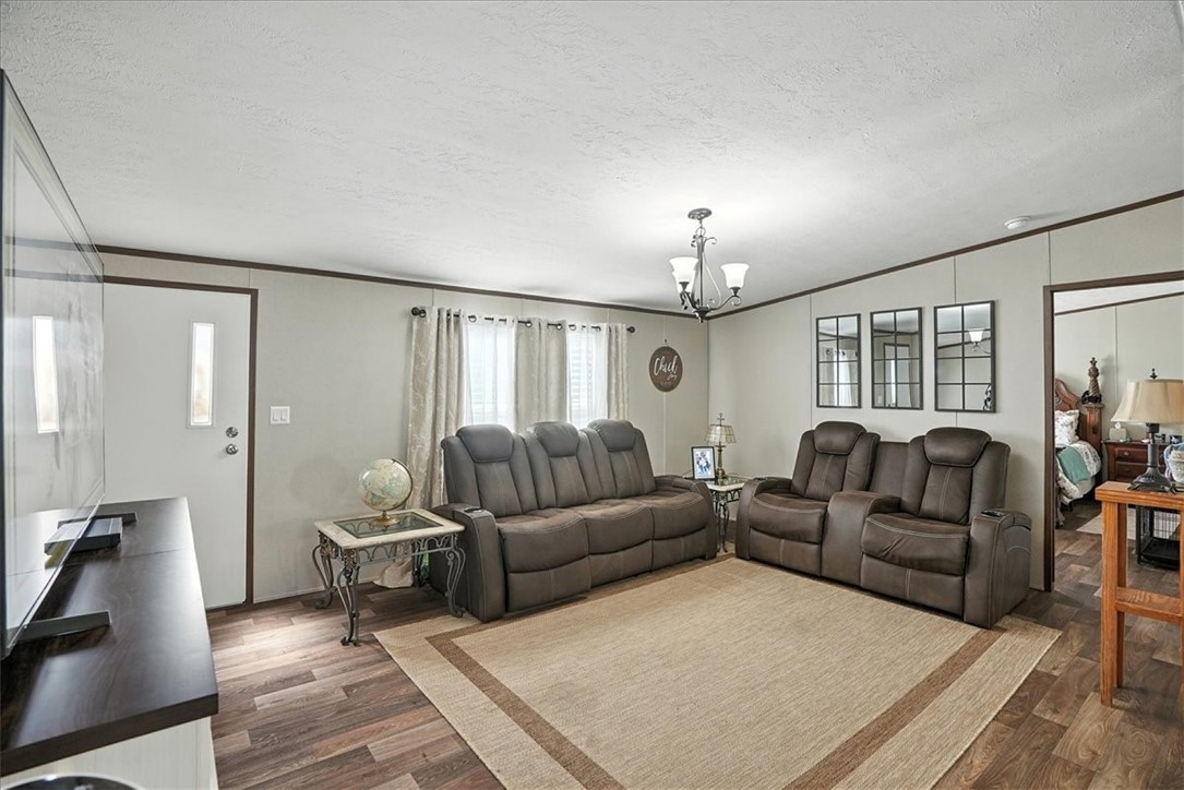 4514 Pecos Property Photo 7