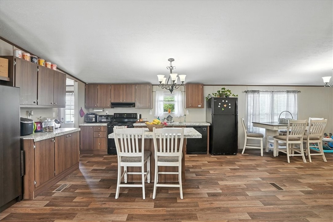 4514 Pecos Property Photo 9