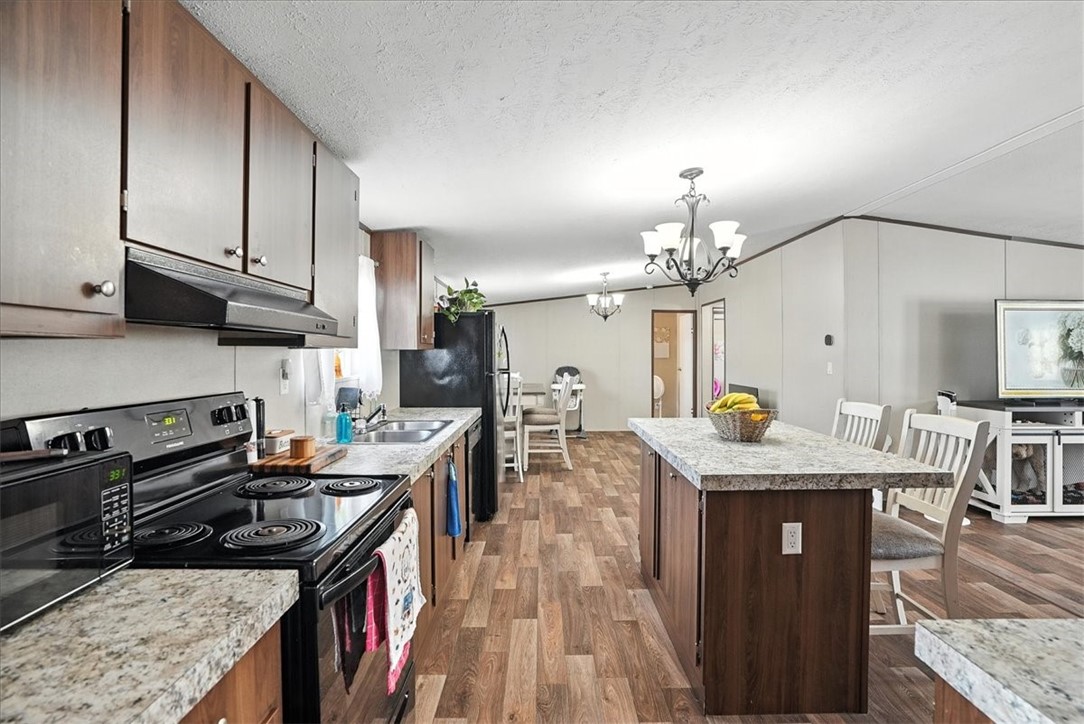 4514 Pecos Property Photo 11