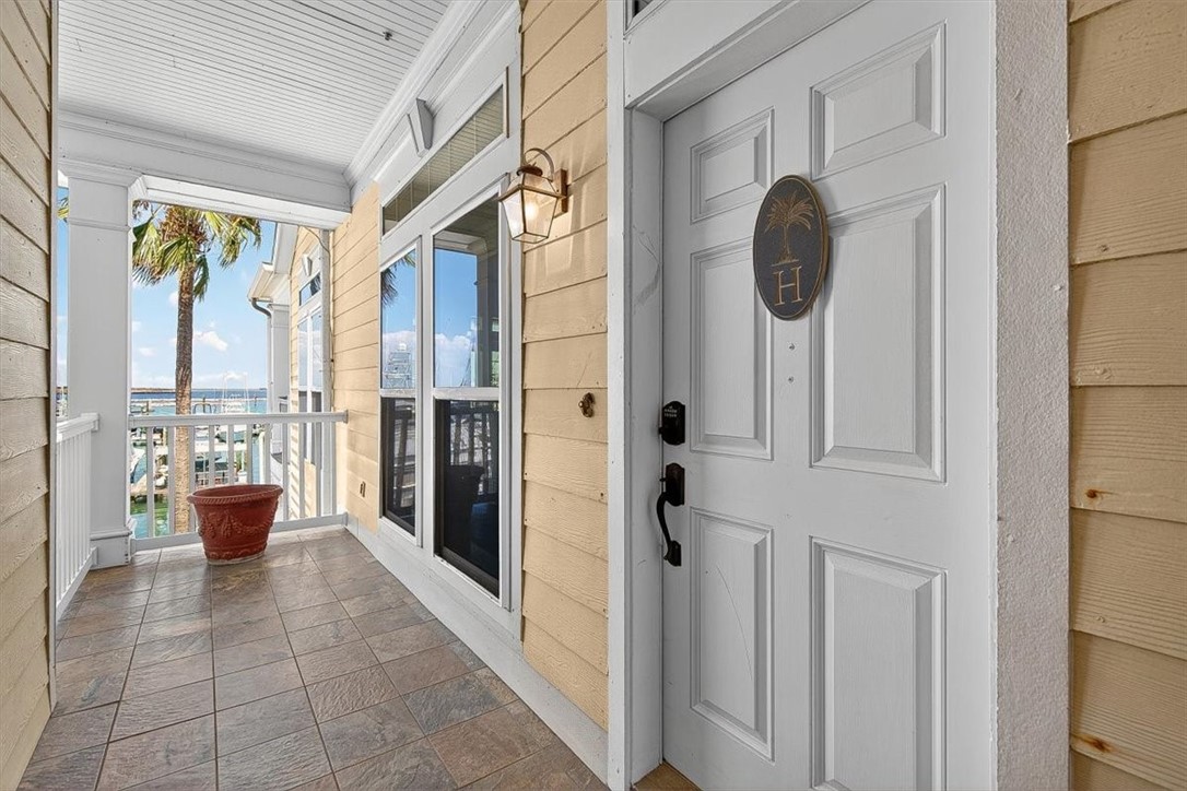 116 W Cotter Ave H Property Photo 4