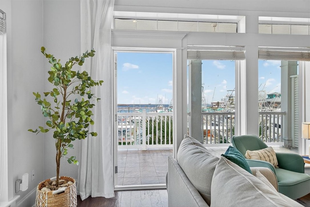 116 W Cotter Ave H Property Photo 9