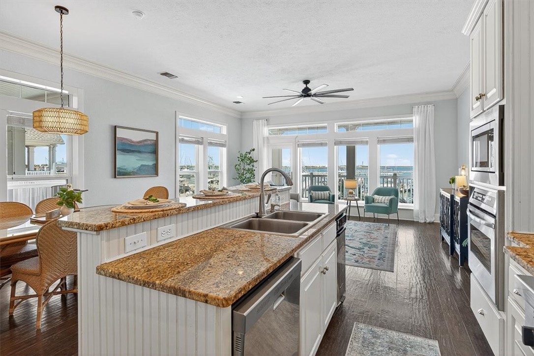 116 W Cotter Ave H Property Photo 12