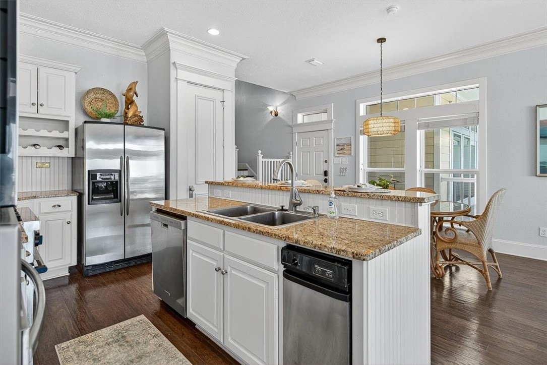 116 W Cotter Ave H Property Photo 13