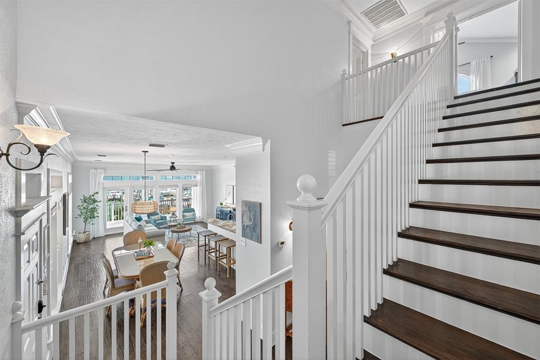 116 W Cotter Ave H Property Photo 22