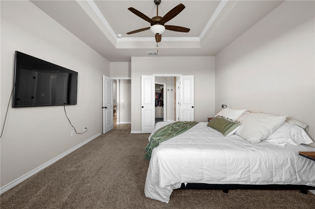 1035 Ocean Breeze St Property Photo 18