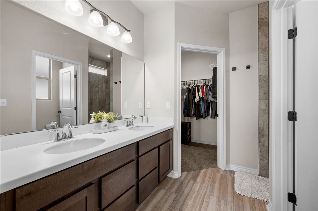 1035 Ocean Breeze St Property Photo 19