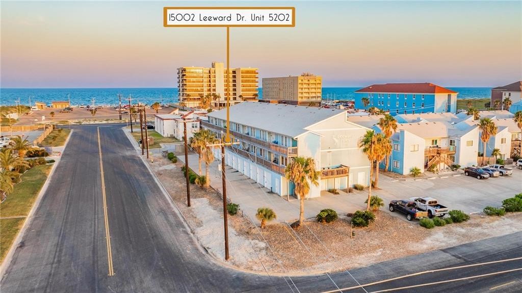 15002 Leeward Dr 5202 Property Photo 1