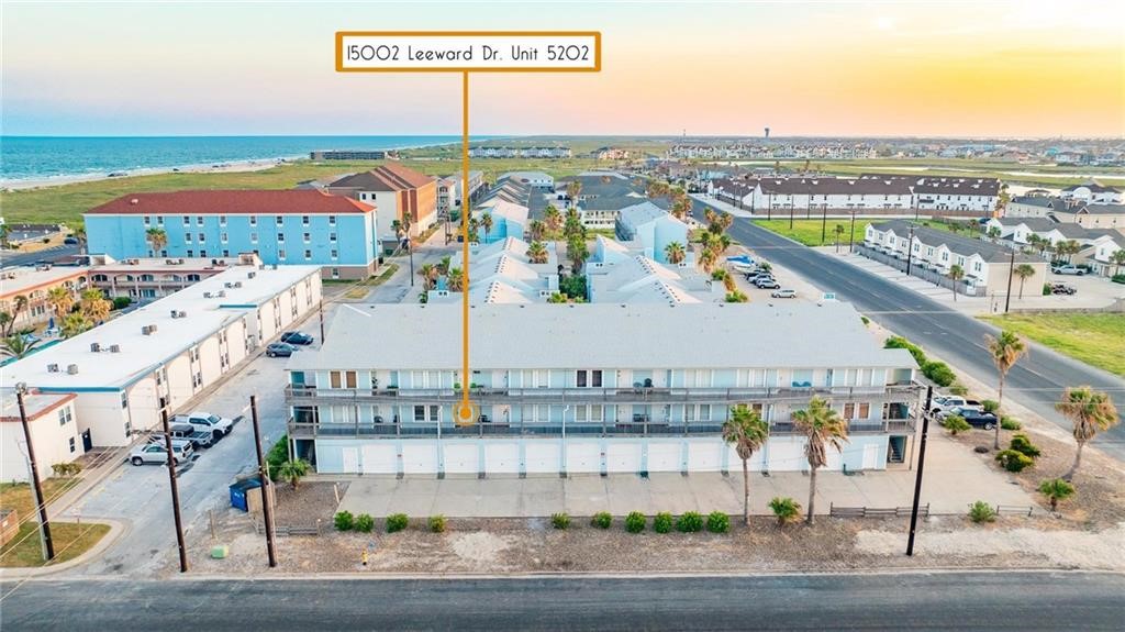 15002 Leeward Dr 5202 Property Photo 3