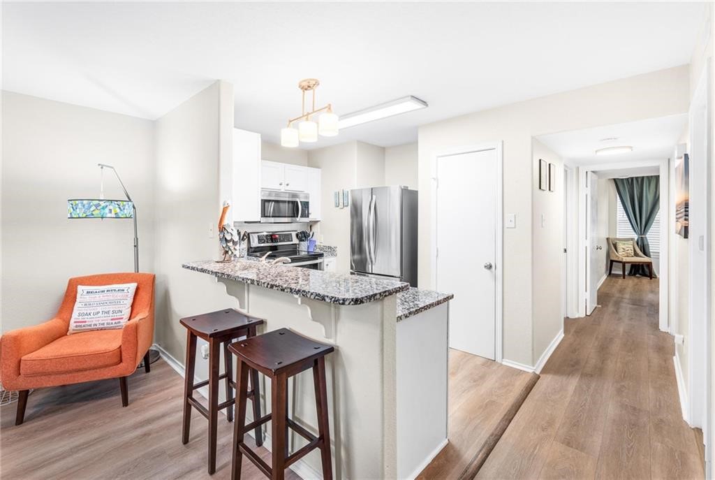 15002 Leeward Dr 5202 Property Photo 11