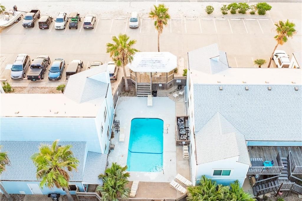 15002 Leeward Dr 5202 Property Photo 24