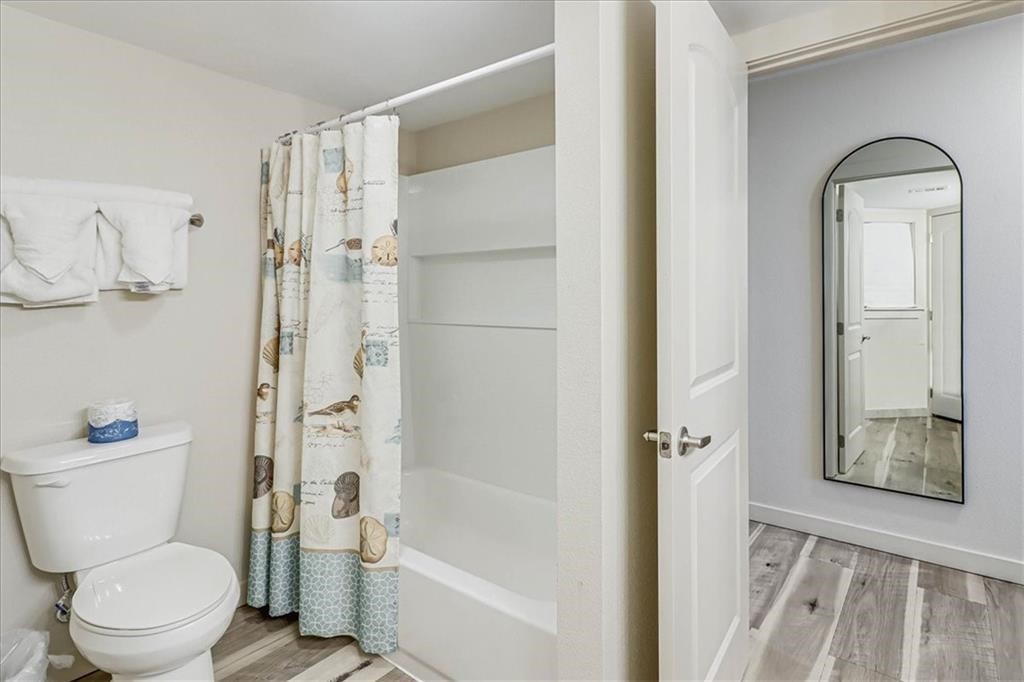 800 Sandcastle Dr 106 Property Photo 18