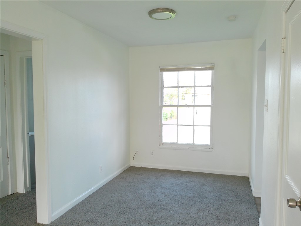 638 Glazebrook St 3 Property Photo 3