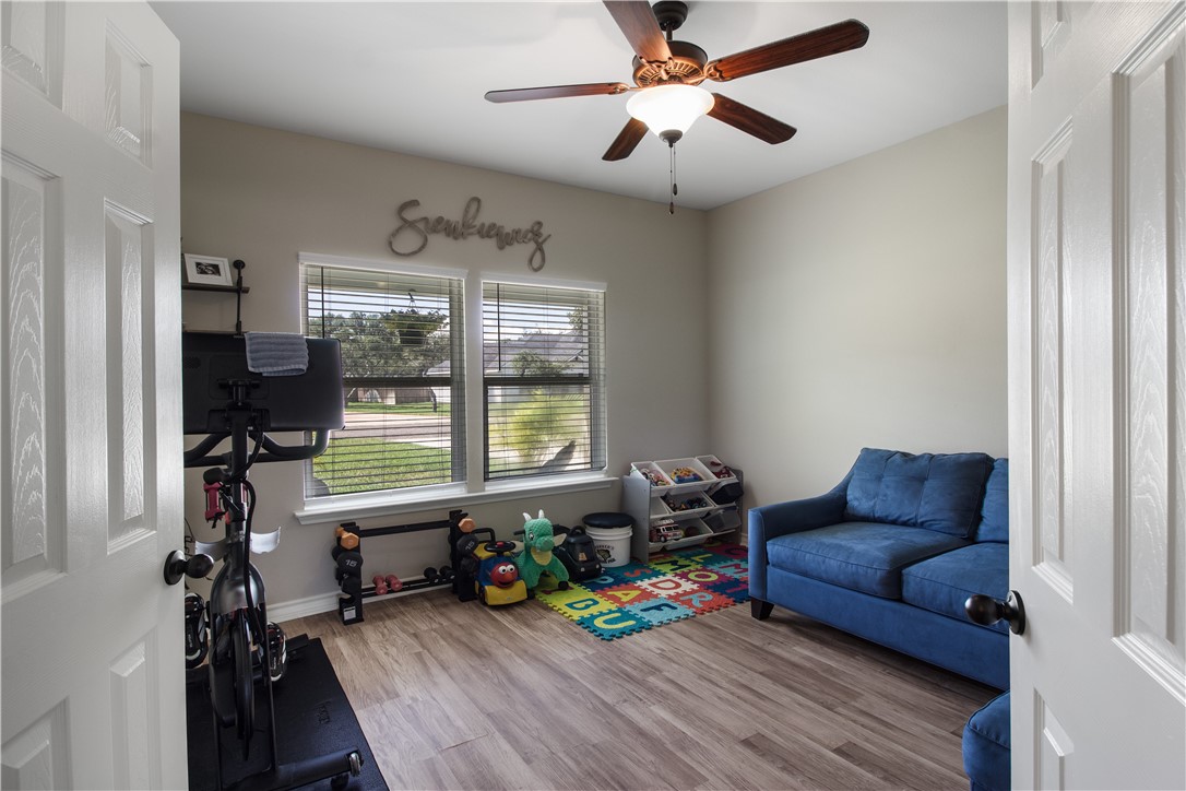 117 N Santa Clara Dr Property Photo 23