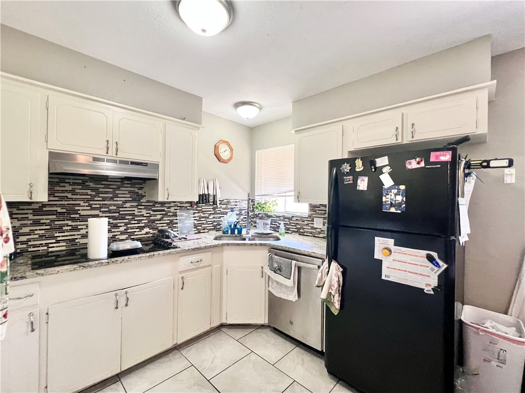 4227 Western Dr Property Photo 7