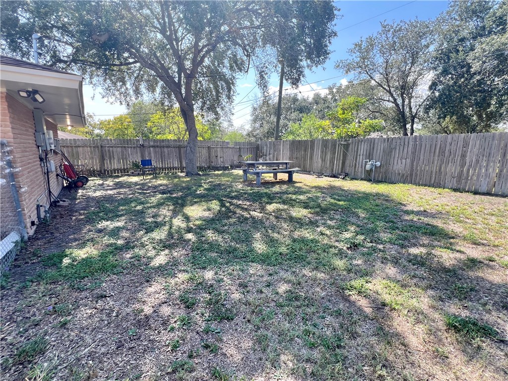 4227 Western Dr Property Photo 19