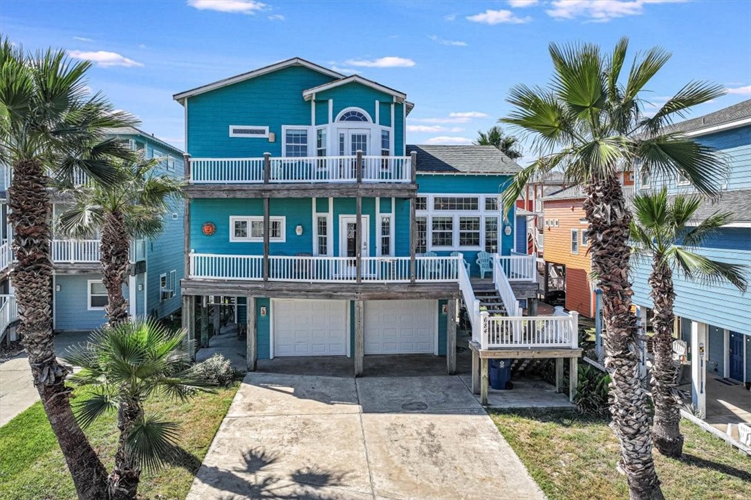 684 Anchor Dr Property Photo 3