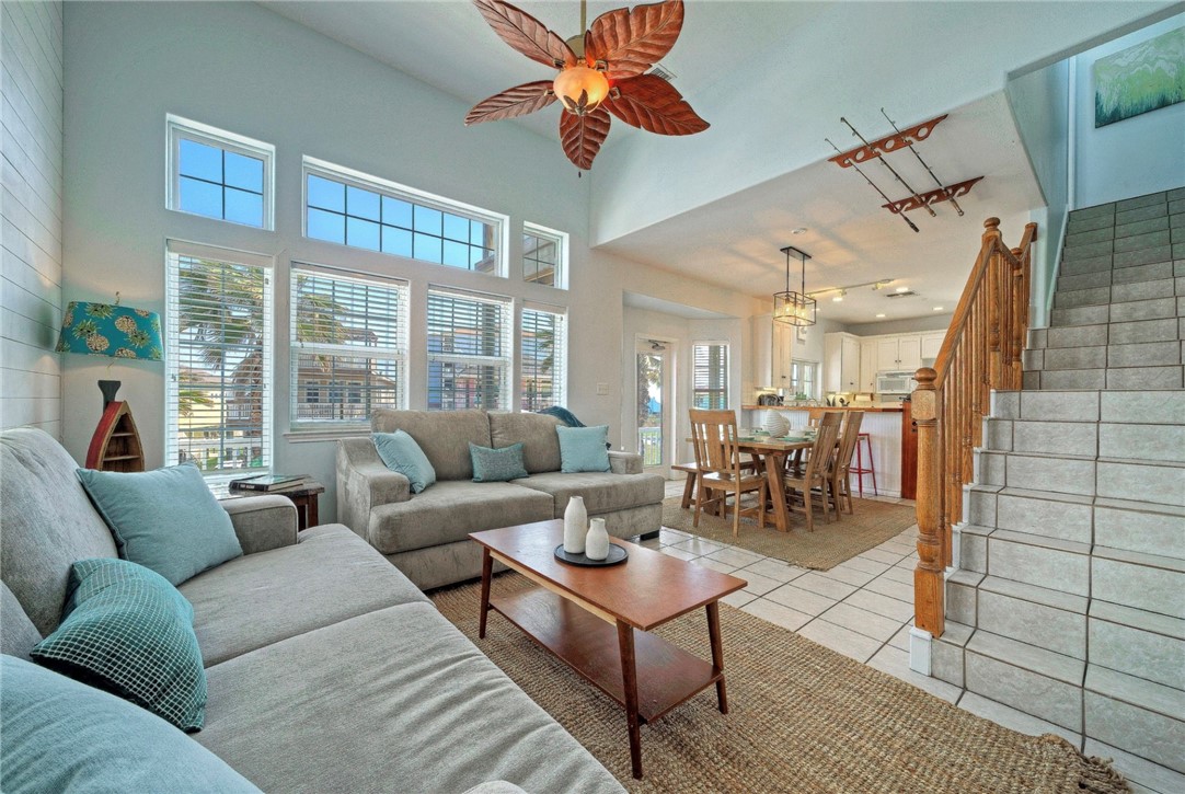 684 Anchor Dr Property Photo 9