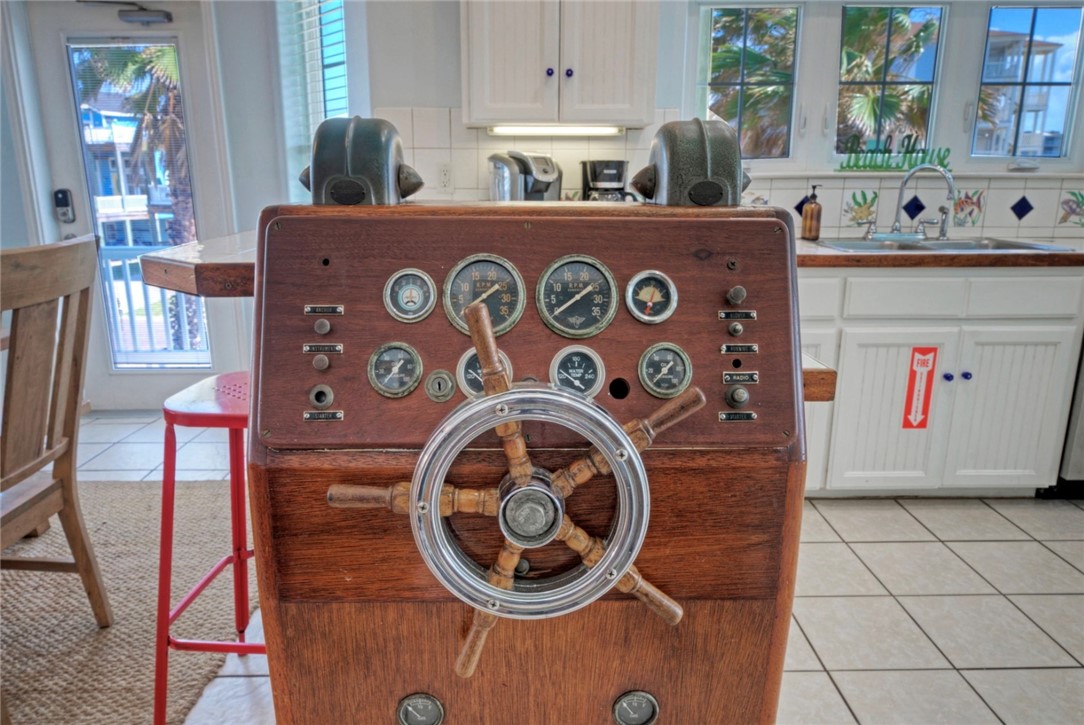 684 Anchor Dr Property Photo 15