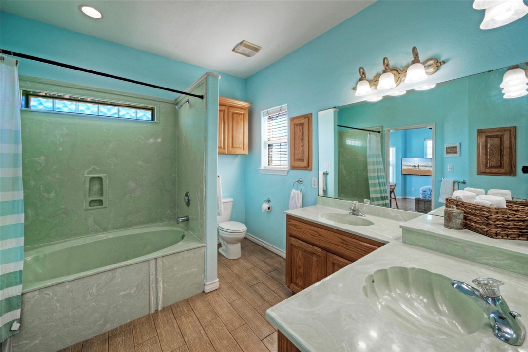 684 Anchor Dr Property Photo 21