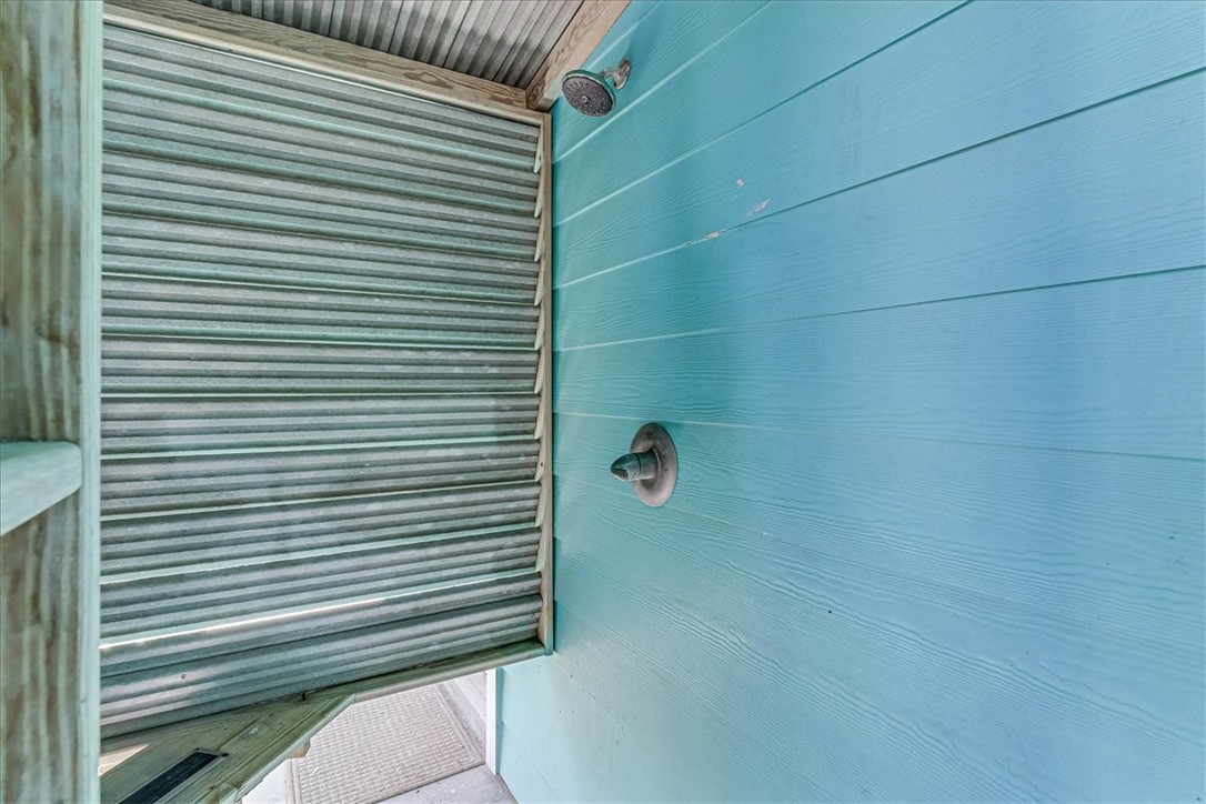 684 Anchor Dr Property Photo 30