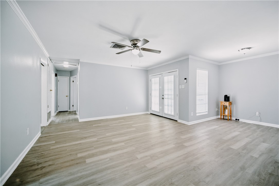 4649 Bonner Dr Property Photo 6