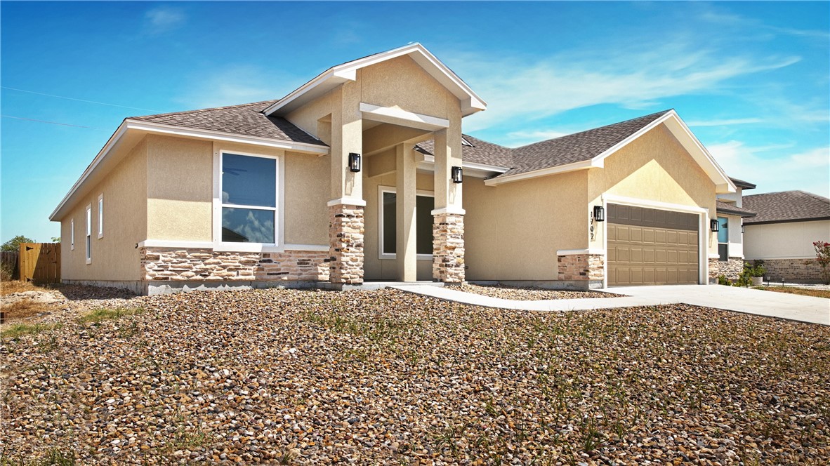 1702 Elm View Dr Property Photo 2