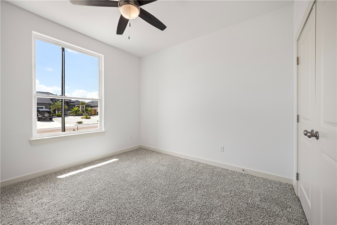 1702 Elm View Dr Property Photo 17