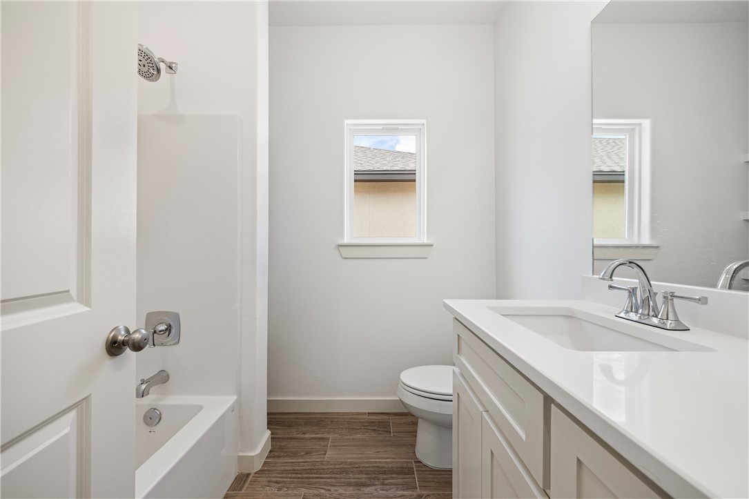 1702 Elm View Dr Property Photo 23