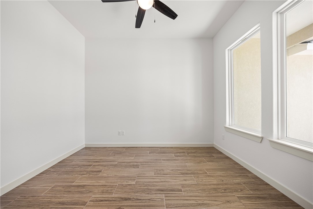 1702 Elm View Dr Property Photo 24