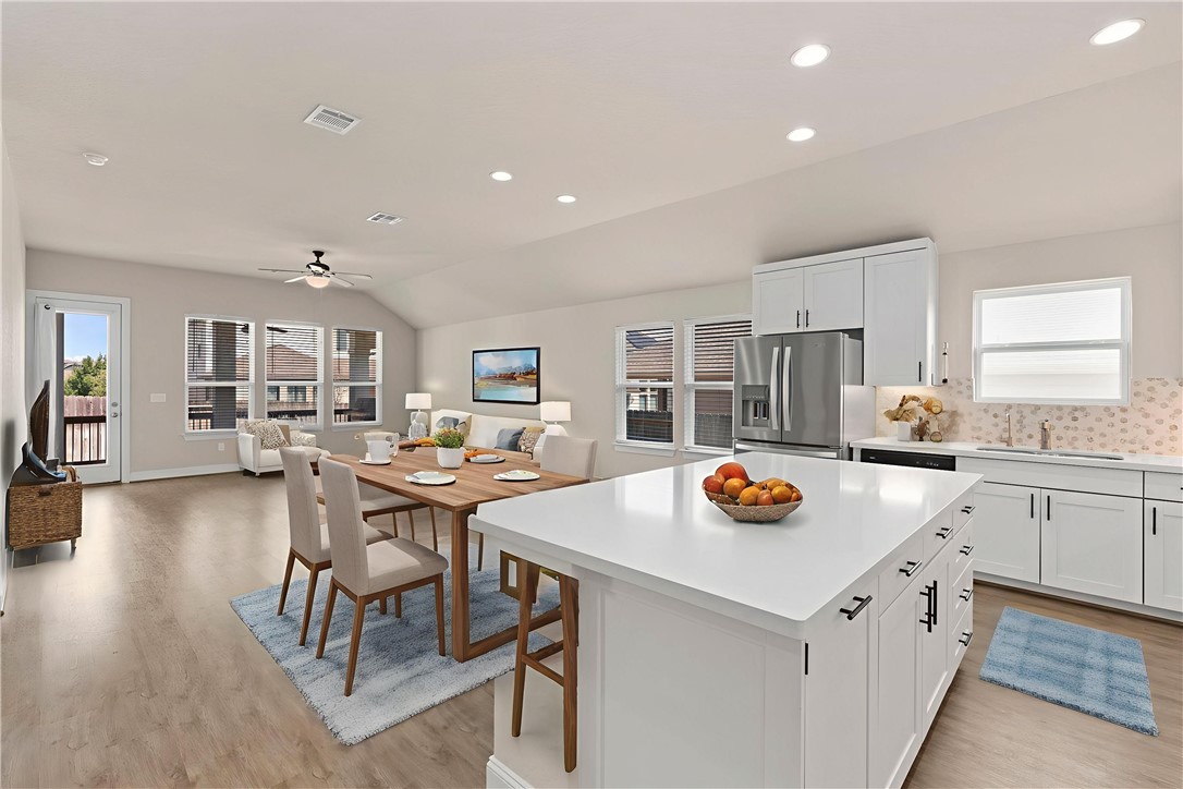 6533 Crockett Property Photo 14