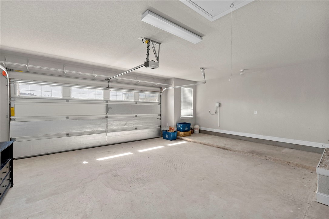 6533 Crockett Property Photo 18