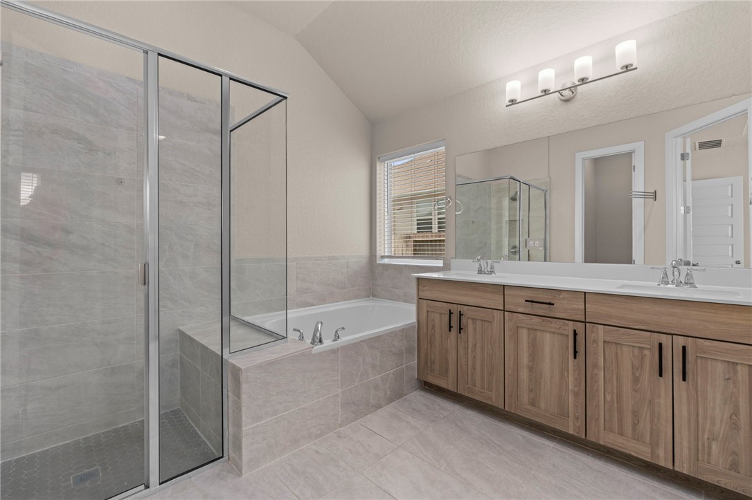 6533 Crockett Property Photo 30