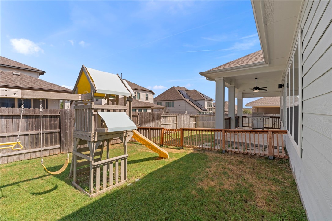 6533 Crockett Property Photo 36